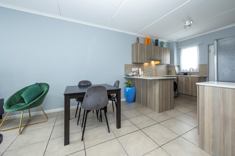 2 Bedroom Property for Sale in Nuutgevonden Western Cape